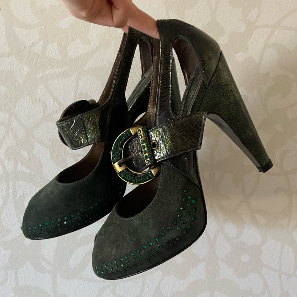 El Dantes Heels